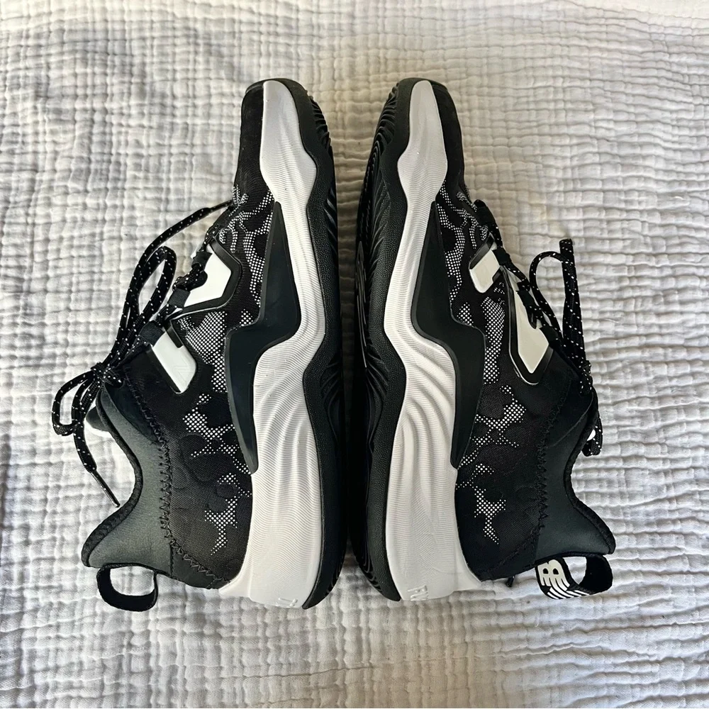New Balance | Black and White Leopard Two WXY V3 Sneakers